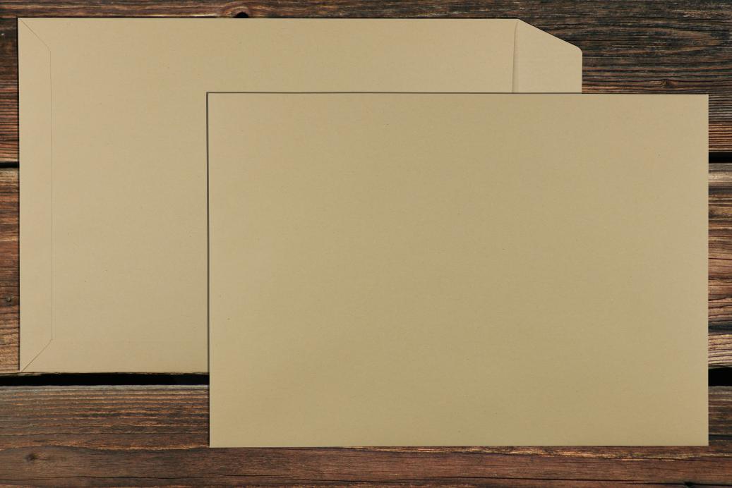 Versandtaschen B4 250x353 mm Ungummiert Braun 130 g/qm